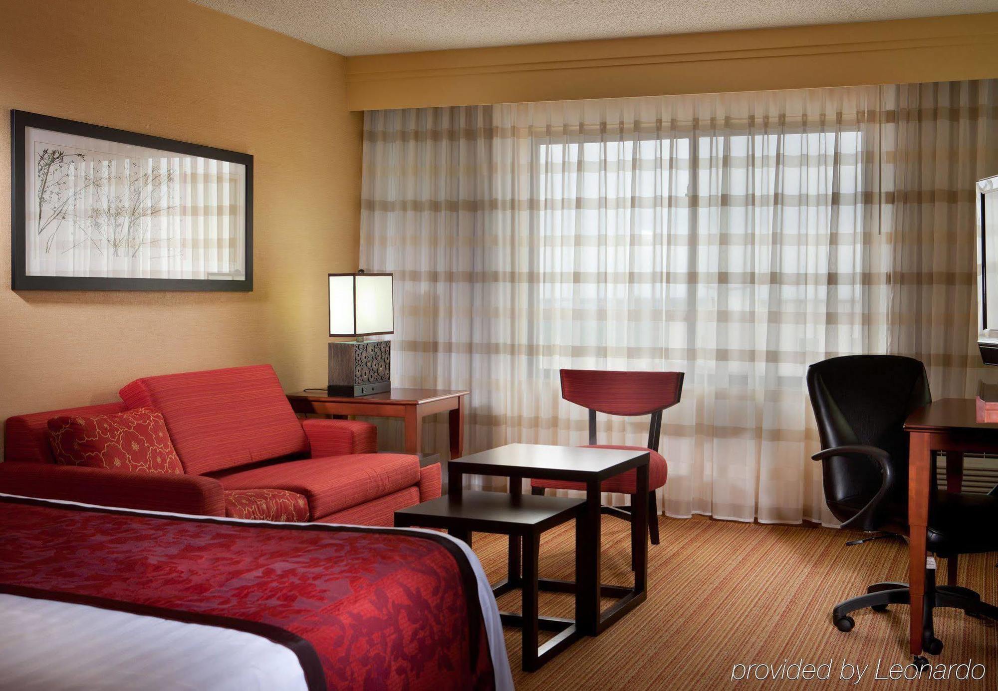 Courtyard By Marriott Denton Hotel Quarto foto